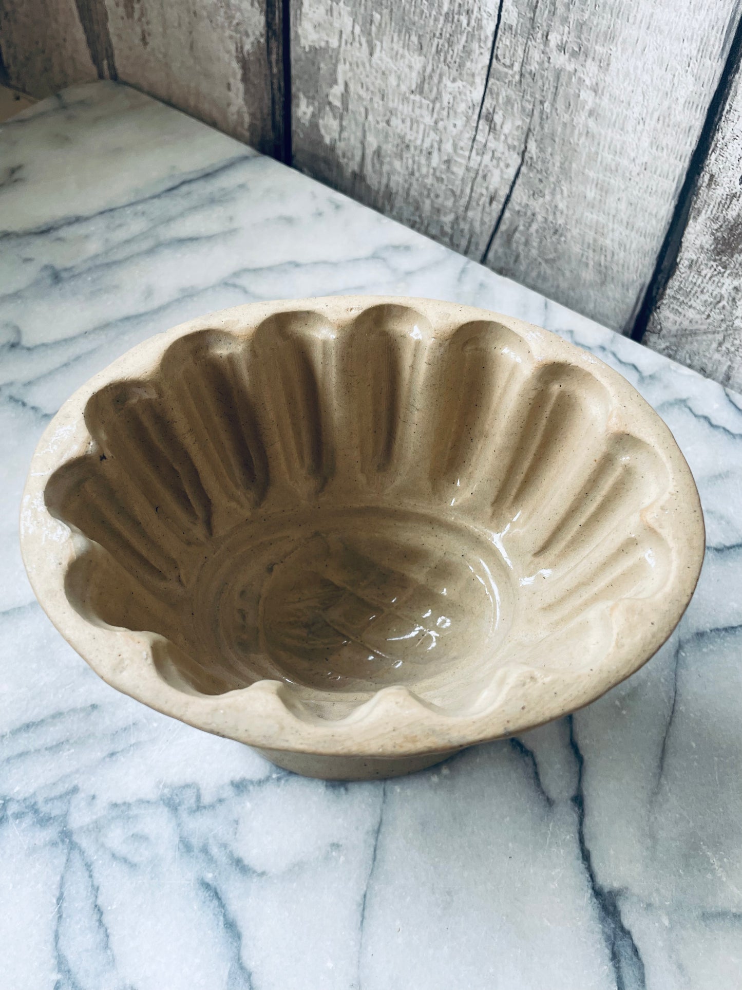 Stoneware Vintage Jelly Mould