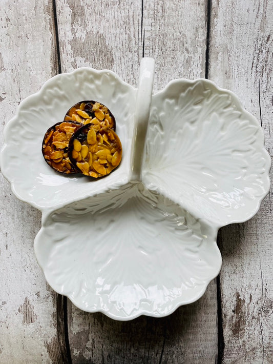 Trefoil Leaf Nibble Dish