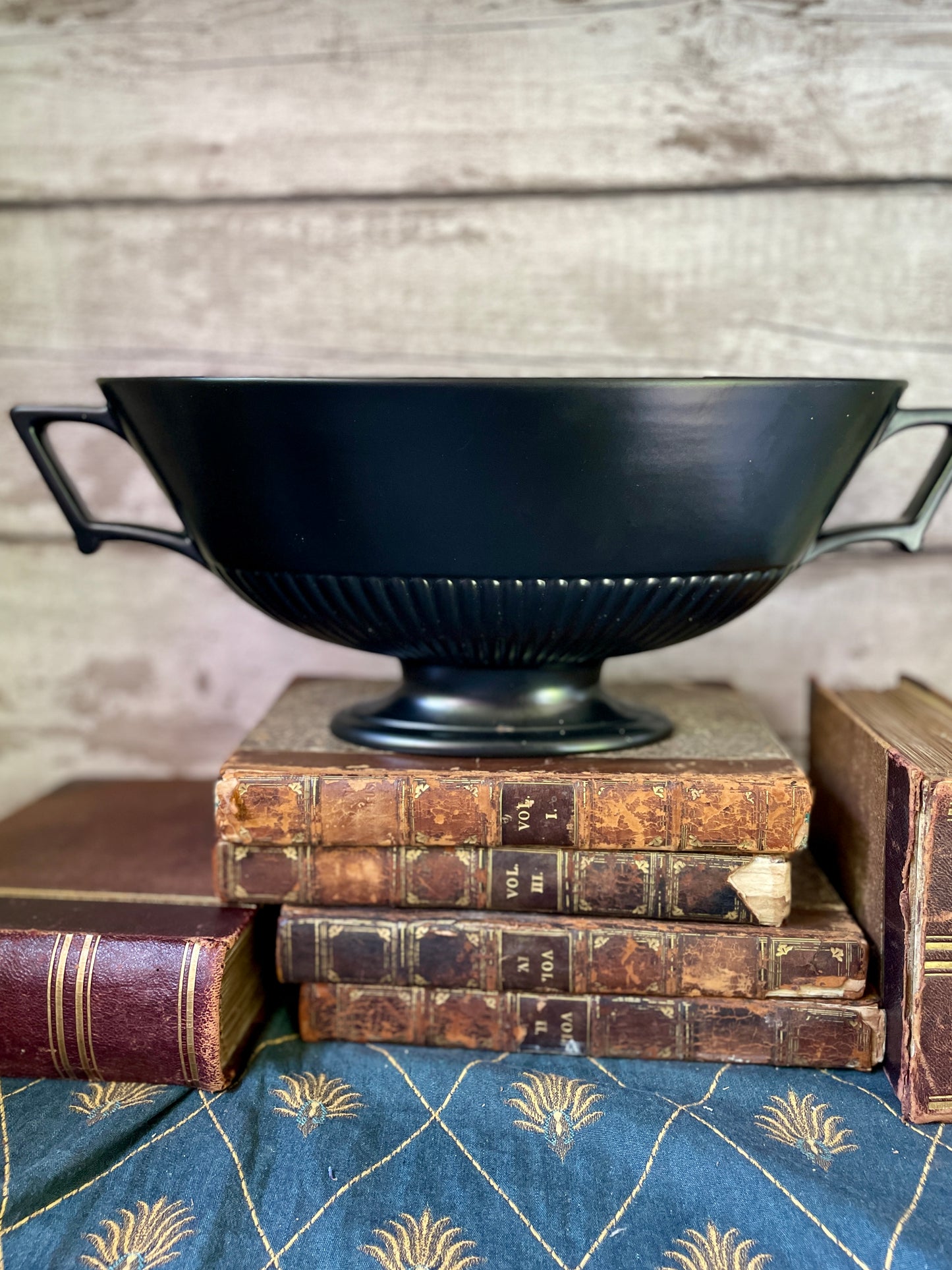 Vintage Wedgwood Black Ravenstone Mantle Vase